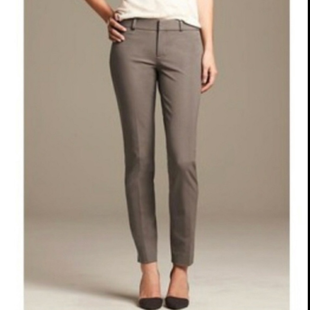 ⭐️NWT⭐️ Banana Republic Sloan pant, dark taupe